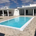 Casa Mercedes Villa *