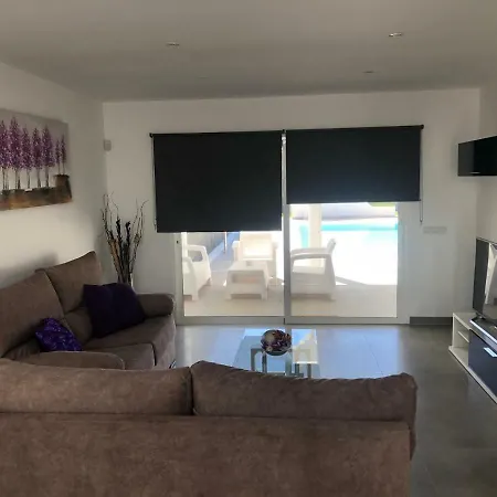Casa Mercedes Playa Blanca