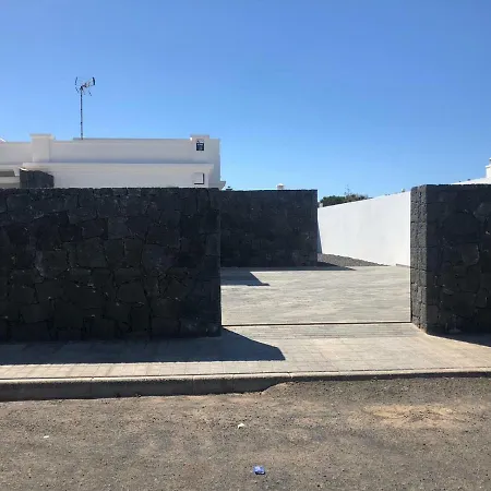 Casa Mercedes Playa Blanca